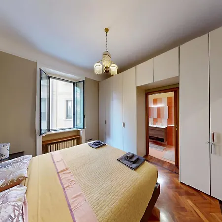 Wonderful Downtown Apartment-Hd Netflix, King-Size Bed, Two Minutes' Walk From Metro-2
